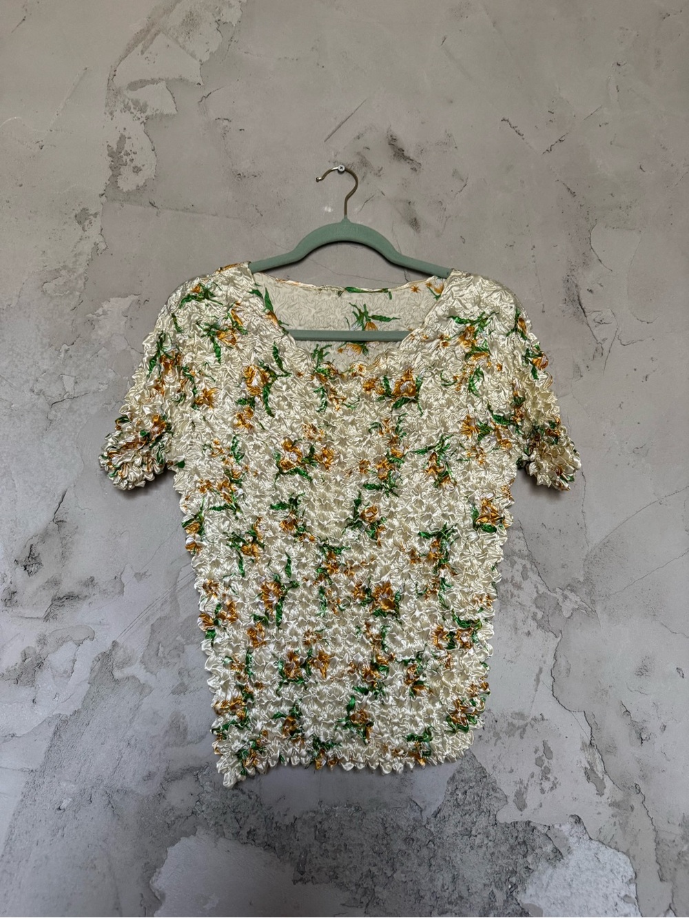 Textured Floral Short-Sleeve Top — Cream with Green & Gold Accents